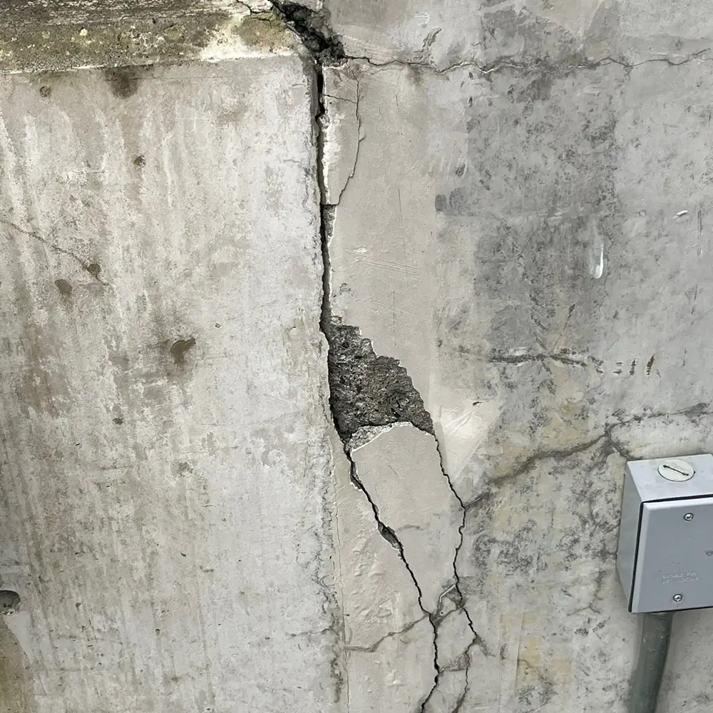 wall cracks 2